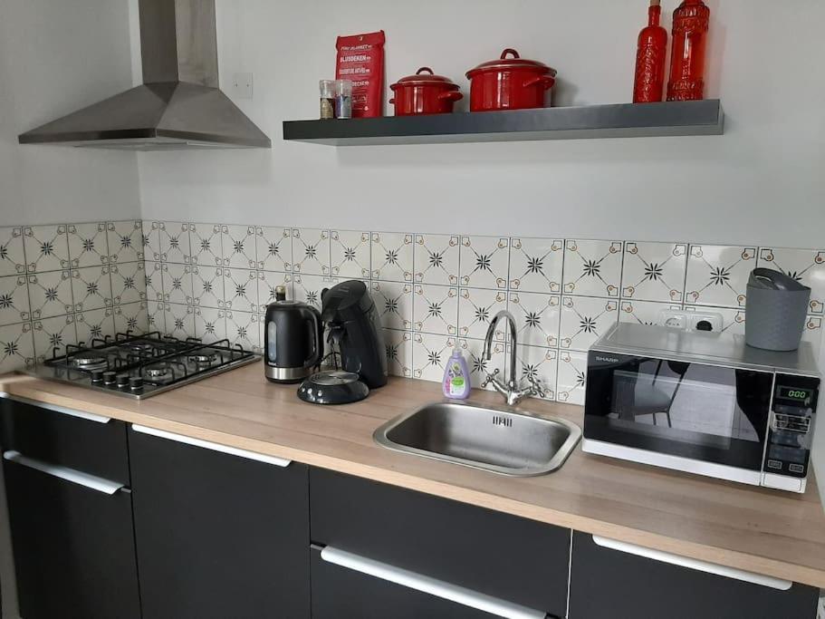 Vrijstaande Recreatievilla Met Ruime Omheinde Tuin Posterholt Luaran gambar